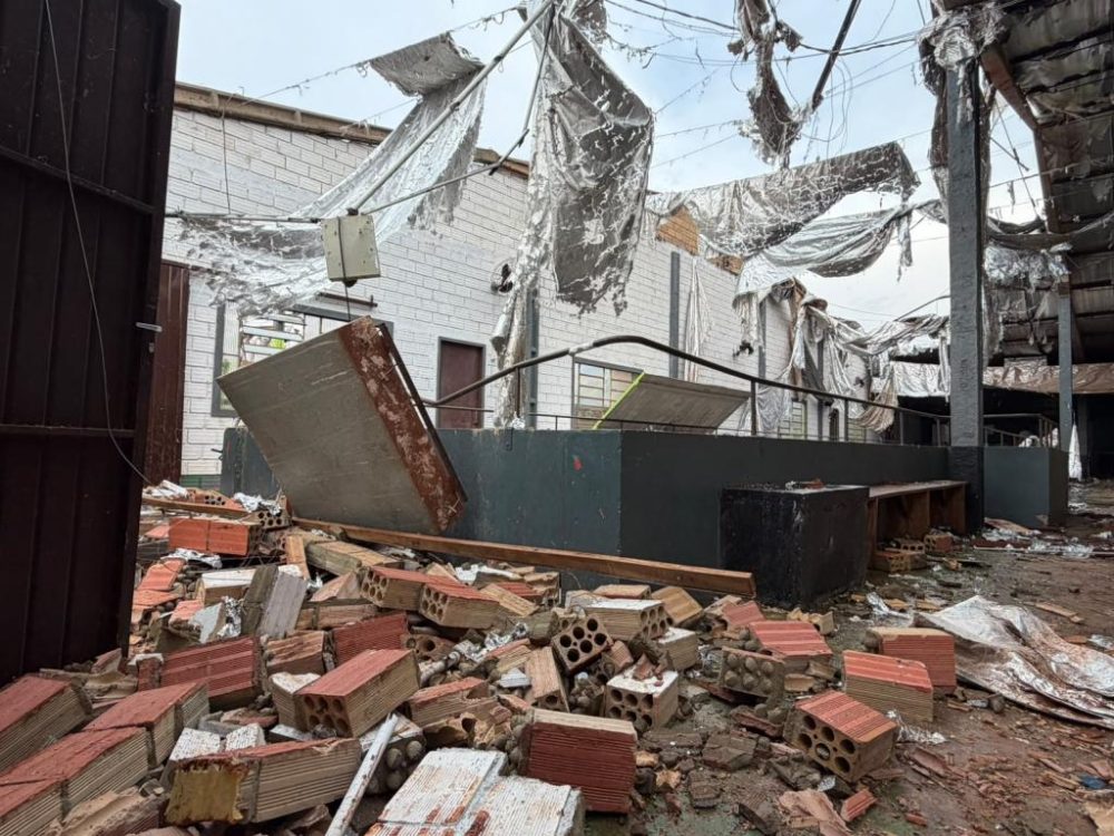 Imagem referente a Temporal chega com força e deixa rastro de destruição no interior de Maripá