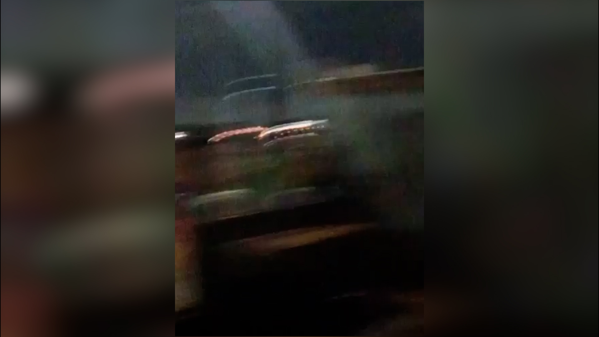 Imagens do temporal em Cascavel: chuva forte alaga a Avenida Piquiri e complica o trânsito no Julieta Bueno