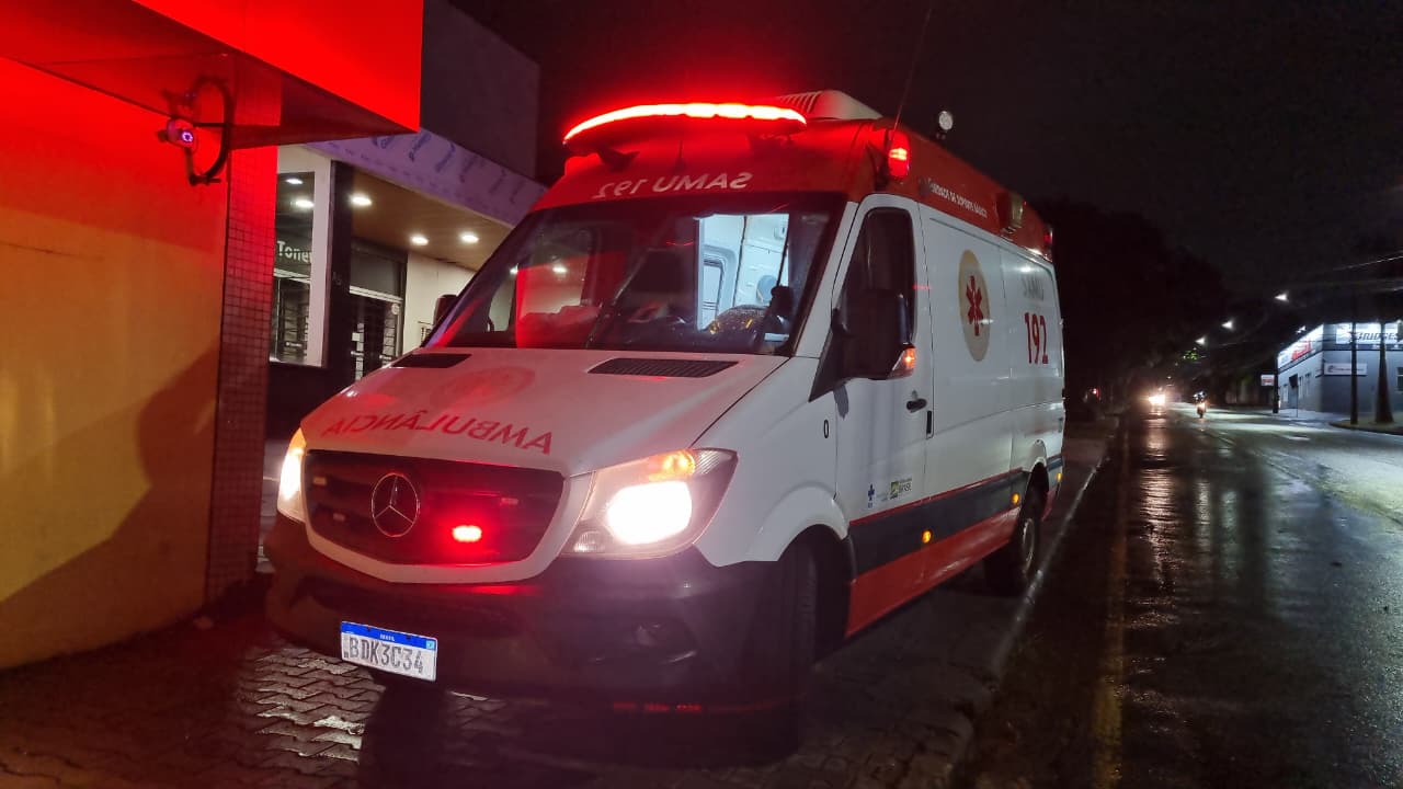Homem é socorrido após suspeita de overdose dentro de hotel no Centro de Cascavel
