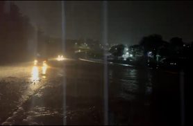 Temporal em Cascavel: forte chuva deixa acesso da BR-467 para a Rua Jacarezinho perigoso