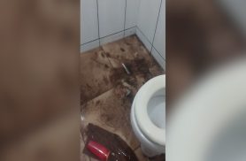 Chuva intensa invade casa de idosas na Rua Itália, em Cascavel Chuva intensa invade casa de idosas na Rua Itália, em Cascavel
