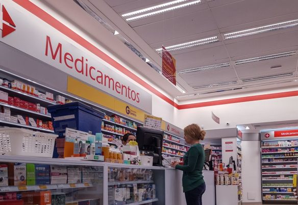 Mudanças na emissão e no controle de receitas médicas entram em vigor