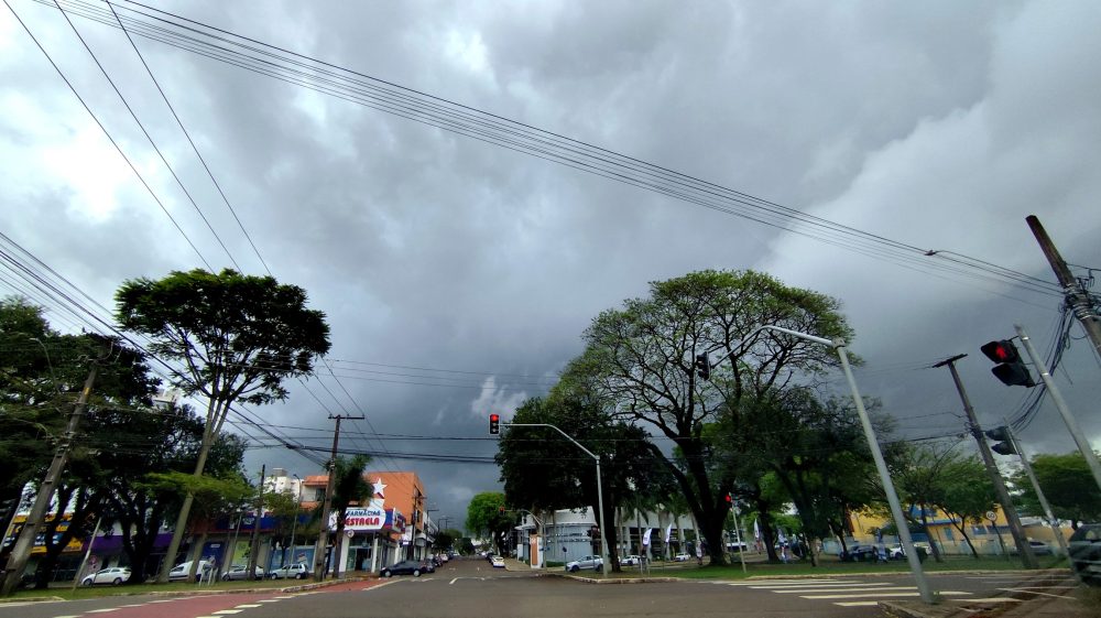 Temporal em Cascavel: Defesa Civil aponta novos perigos para hoje Imagem referente a Temporal em Cascavel: Defesa Civil aponta novos perigos para hoje