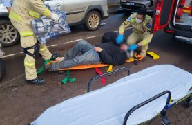 Motociclista é encaminhado ao HU após acidente de trânsito na Rua Jacarezinho