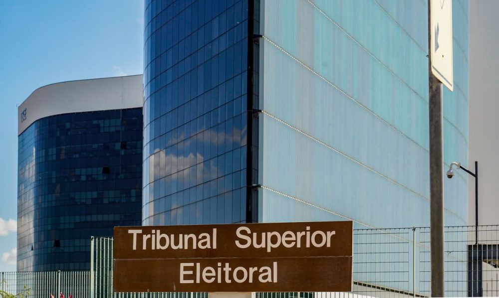 Imagem referente a TSE forma maioria para manter retirada de posts sobre Nossa Senhora