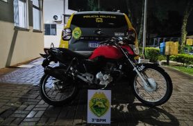 Motociclista sem CNH foge da PM e tem moto apreendida em Pato Branco