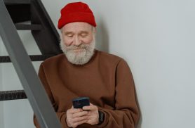 Envelhecer também é construir: o que o Dia da Pessoa Idosa convida a sociedade a enxergar