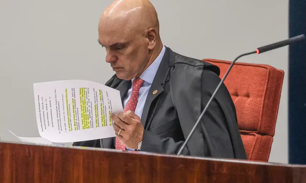 Imagem referente a Moraes multa em R$ 5 mil advogado que tentou burlar sistema do STF