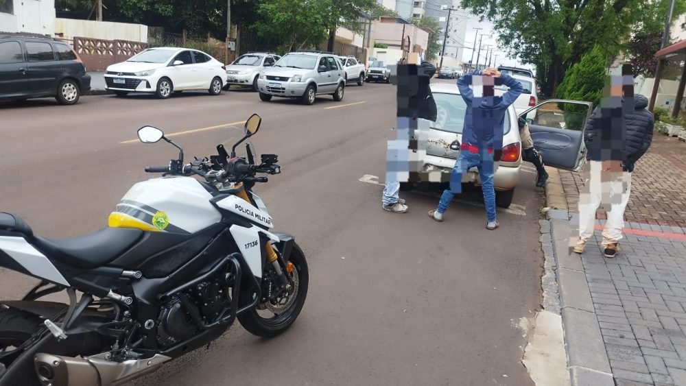 Imagem referente a Polícia Militar apreende maconha e recolhe veículo durante abordagem no Centro de Cascavel