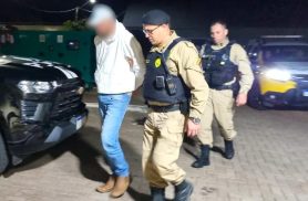 Suspeito foge após anunciar assalto em farmácia e é localizado pela PM em Cascavel