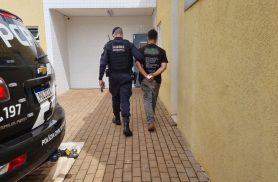 Patrão dá golpe de facão em funcionário após discussão em Cascavel