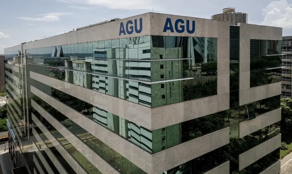 AGU pede ao STF que declare inconstitucionais leis das bets Imagem referente a AGU pede ao STF que declare inconstitucionais leis das bets