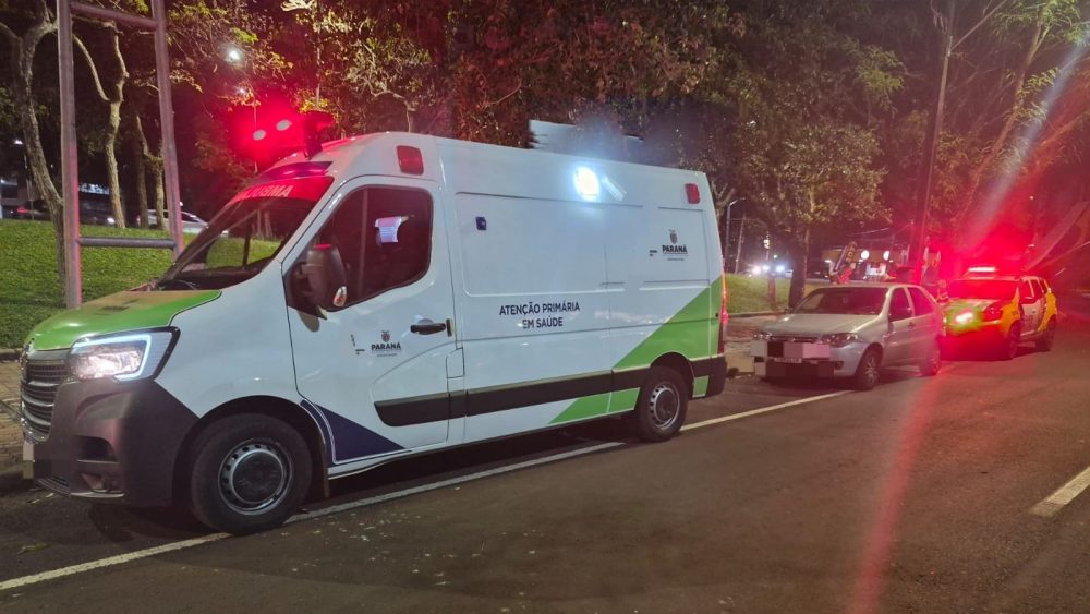 Imagem referente a Colisão lateral entre dois carros é registrada na Avenida Brasil, em Cascavel