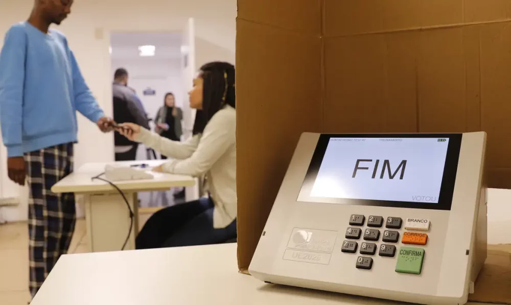 Imagem referente a TRE-RJ alerta eleitores sobre alteração no local de votação