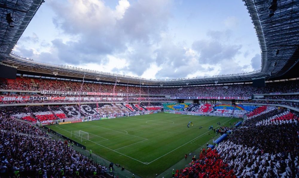 Santa Cruz empata com Maringá e voltará à Série B após 10 anos Imagem referente a Santa Cruz empata com Maringá e voltará à Série B após 10 anos
