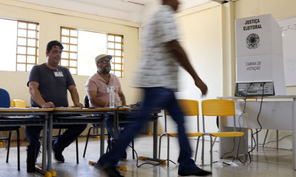 Cerca de 158,7 milhões de eleitores vão às urnas em todo o país Imagem referente a Cerca de 158,7 milhões de eleitores vão às urnas em todo o país
