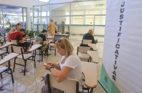 O que acontece se eu não votar? Saiba como justificar e evite multas