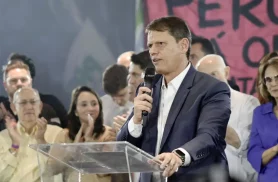 Tarcísio é reeleito governador de São Paulo