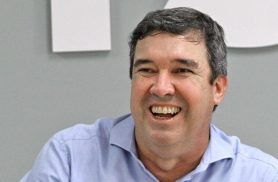 Eduardo Riedel é eleito governador de Mato Grosso do Sul
