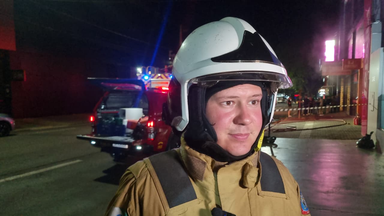“Fogo começou na fritadeira”, diz tenente sobre incêndio em restaurante de Cascavel