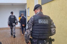 Três pessoas são presas em abordagem do Choque no Bairro Floresta