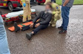 Colisão entre Fox e Honda CG deixa homem ferido no Bairro São Cristóvão Colisão entre Fox e Honda CG deixa homem ferido no Bairro São Cristóvão