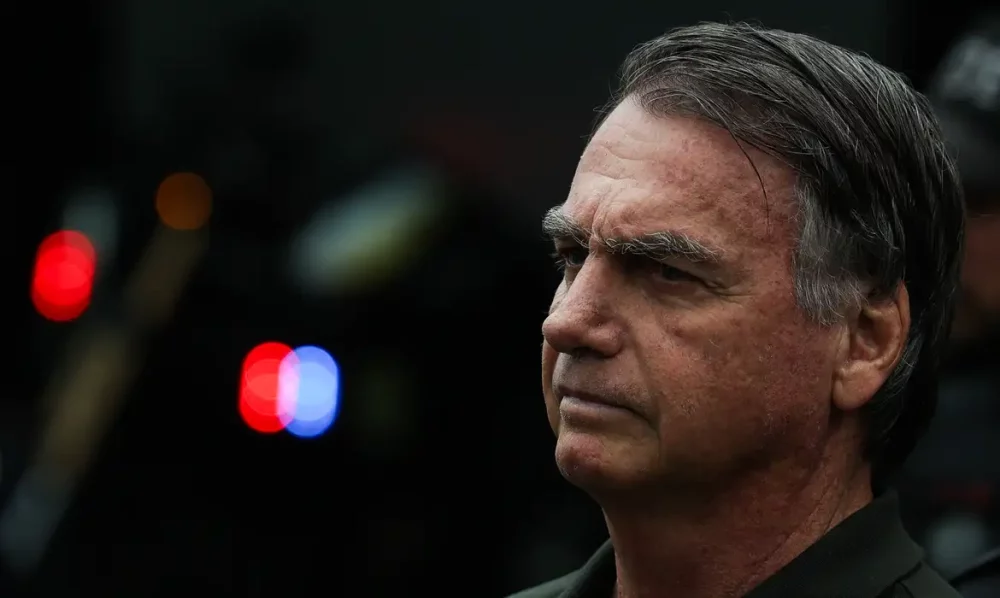 Imagem referente a PGR dá parecer favorável à retomada de visitas de Flávio ao pai