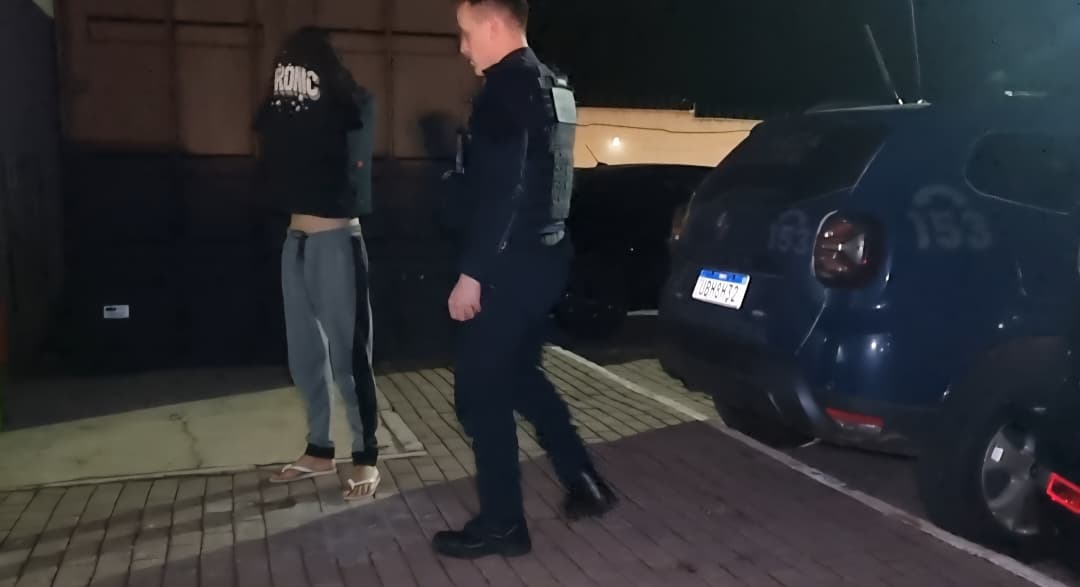 Jovem é encaminhado por posse de drogas no Morumbi, em Cascavel