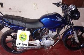 PM apreende motocicleta após condutor ser flagrado fazendo manobras perigosas em Iguatu