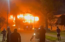 Incêndio causa danos a prédio da Universidade Federal de Pernambuco Incêndio causa danos a prédio da Universidade Federal de Pernambuco