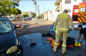 Motociclistas ficam feridos após forte colisão na Rua Minas Gerais Motociclistas ficam feridos após forte colisão na Rua Minas Gerais