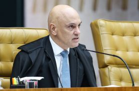 Moraes determina emissão de mandado de prisão contra Eduardo Bolsonaro Moraes determina emissão de mandado de prisão contra Eduardo Bolsonaro