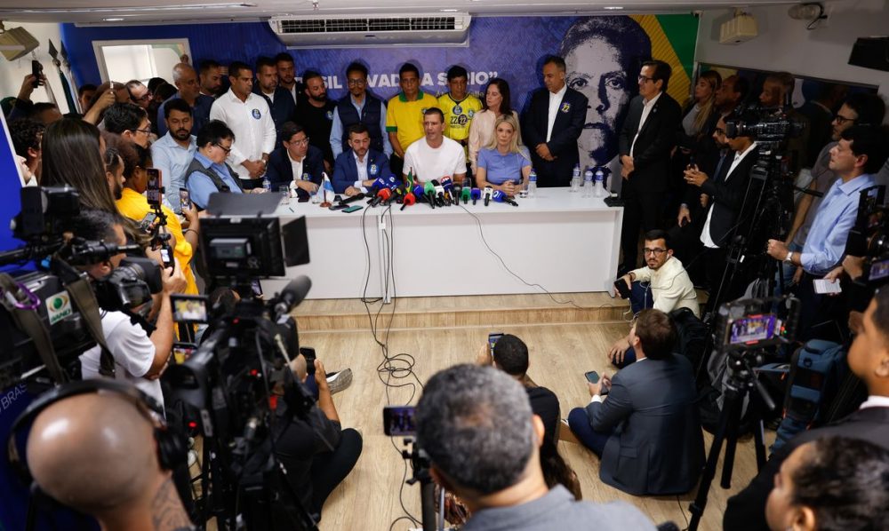 Imagem referente a Douglas Ruas critica judicialização da eleição e se declara governador