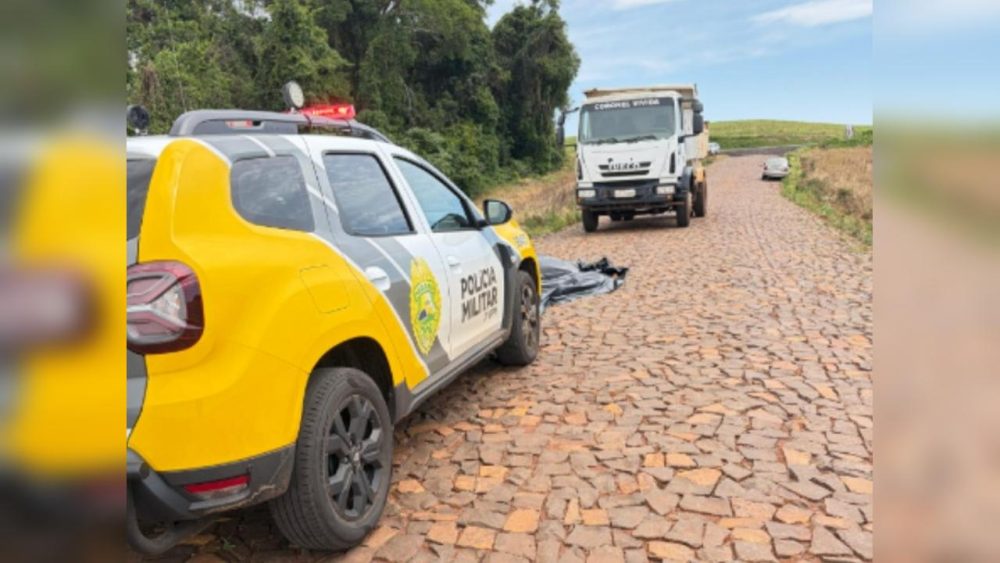 Imagem referente a Tragédia: homem morre atropelado por caminhão da Prefeitura em obra rural de Coronel Vivida