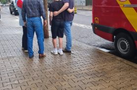 Menino é atropelado na saída da aula, no Centro de Cascavel