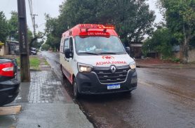 Homem de 40 anos sofre queda e desloca braço em residência no Bairro Esmeralda