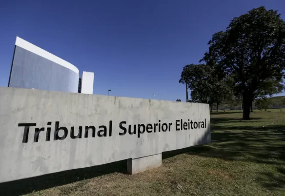TSE manda suspender site que oferece criptomoedas por apoio a Flávio
