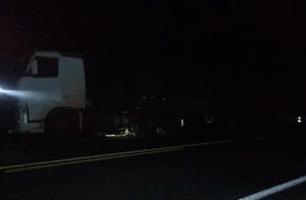 Caminhão com problema mecânico provoca lentidão na BR-277, em Santa Tereza do Oeste