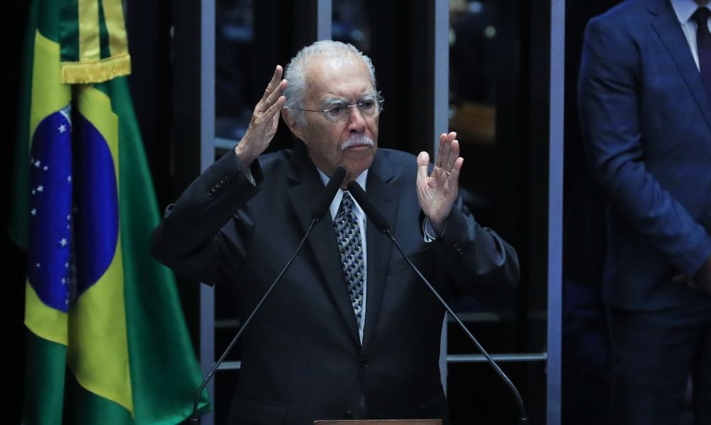 Imagem referente a José Sarney é internado em UTI após procedimento abdominal