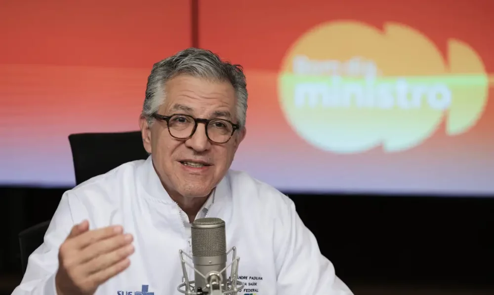 PF desmente Veja e Padilha aciona Justiça sobre fake news contra Lula Imagem referente a PF desmente Veja e Padilha aciona Justiça sobre fake news contra Lula