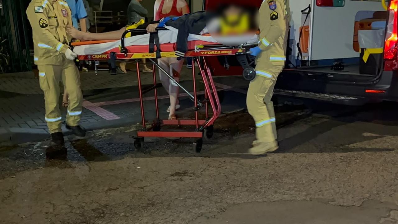 Menino bate a cabeça após queda no Parque Verde