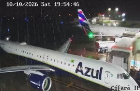 Chuva não impede pousos e marca retomada das operações após fim das restrições em Cascavel
