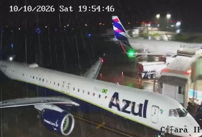 Chuva não impede pousos e marca retomada das operações após fim das restrições em Cascavel