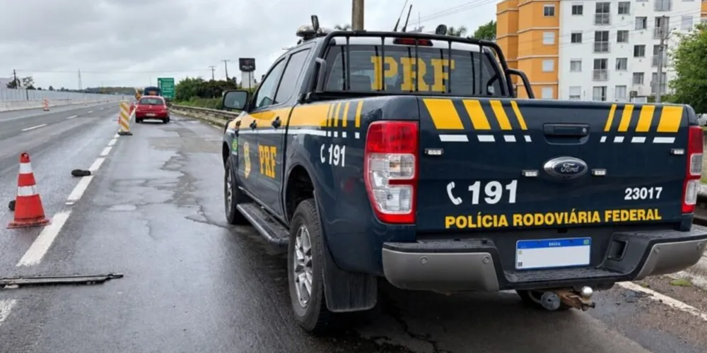 Homem morre atropelado ao tentar atravessar rodovia BR-277 Imagem referente a Homem morre atropelado ao tentar atravessar rodovia BR-277