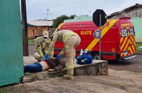 Homem fica em estado grave após sofrer queda em Cascavel; Siate realizou massagem cardíaca