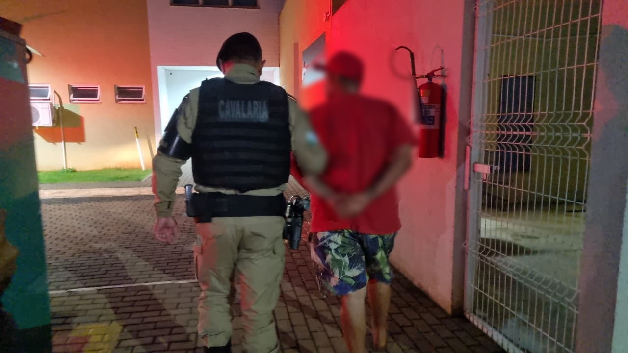 Homem é detido por porte ilegal de arma de fogo no Reassentamento São Francisco