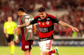 Flamengo mantém a liderança do Brasileirão após rodada de clássicos