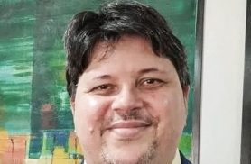 Jornalista brasileiro crítico a Milei é deportado da Argentina