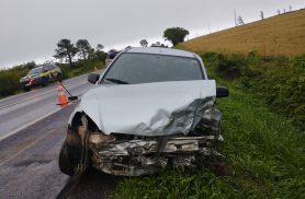 Colisão entre carro e caminhão é registrada na BR-277, próximo ao pedágio de Cascavel