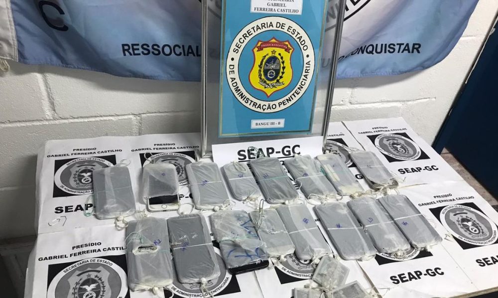 Imagem referente a Governo cria programa nacional para bloquear celulares em presídios